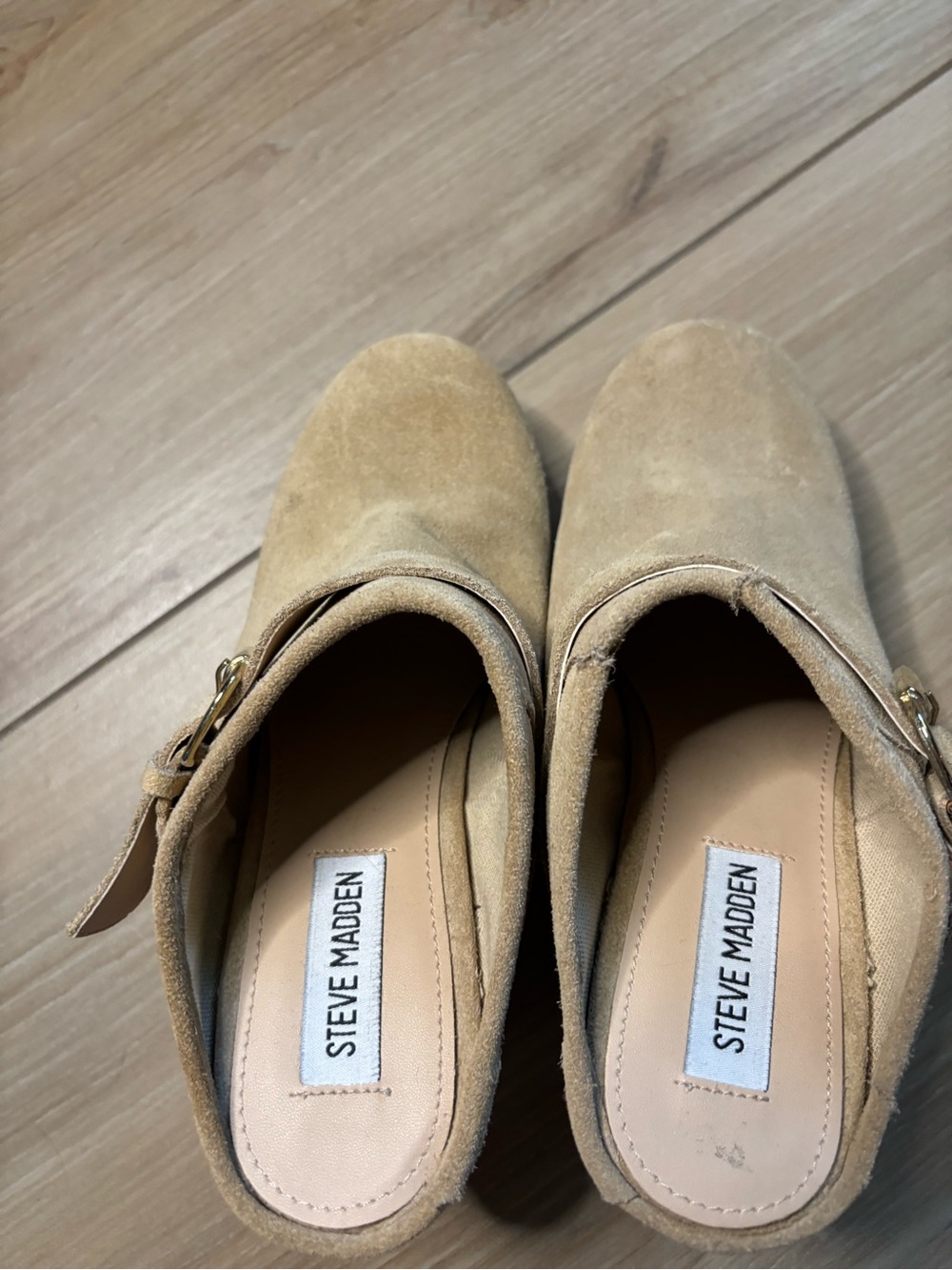 NWOT Steve Madden  Hilde Tan Suede Leather Studded Clogs - Picture 9 of 11